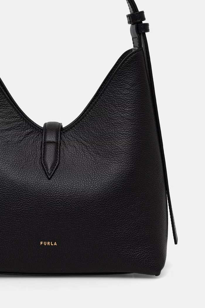 Doplnky Furla dámska kožená kabelka Goccia S Hobo WB01979.BX3353.O6000 čierna