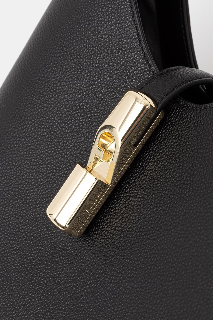 Furla dámska kožená kabelka Goccia S Hobo čierna WB01979.BX3353.O6000