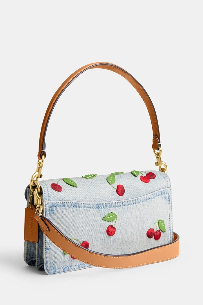 Coach crossbody kabelka dámská kožená Cherry Embroidered Denim Tabby 26 modrá CDZ32