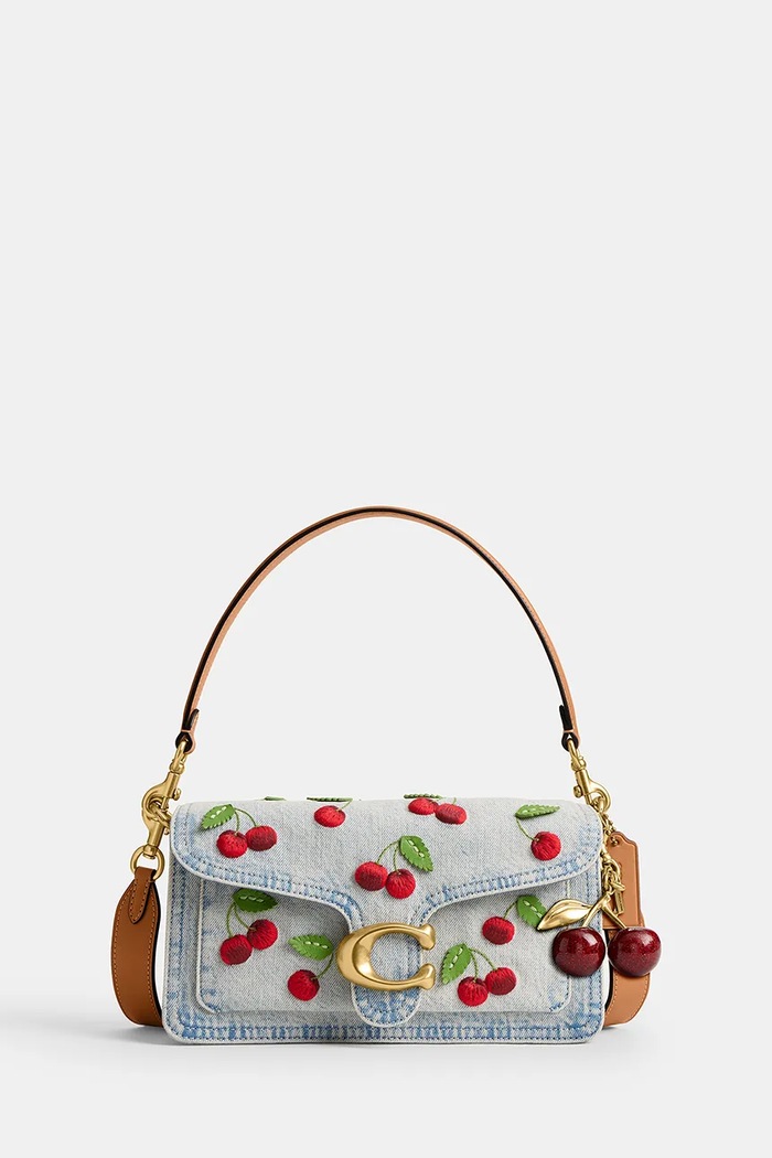 Coach crossbody kabelka dámská kožená Cherry Embroidered Denim Tabby 26 CDZ32