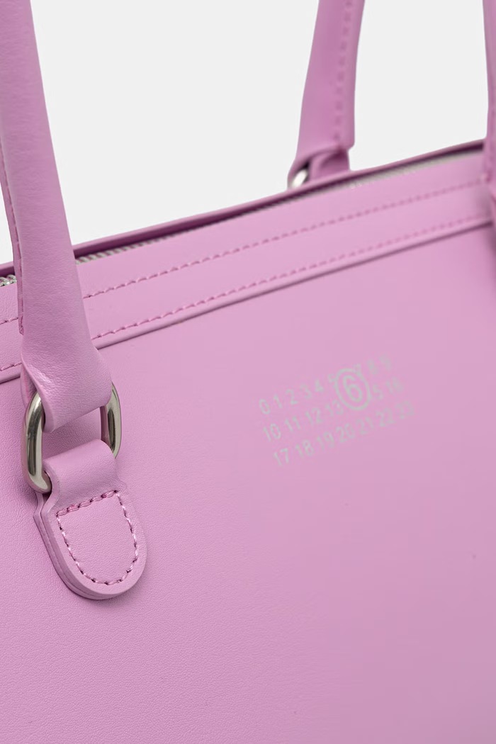 MM6 Maison Margiela torebka bagietka damska z imitacji skóry różowy SB6ZH0040.P9061
