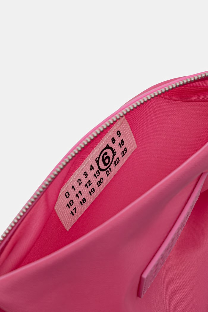 MM6 Maison Margiela torebka crossbody damska SB6WG0026.P9062 różowy