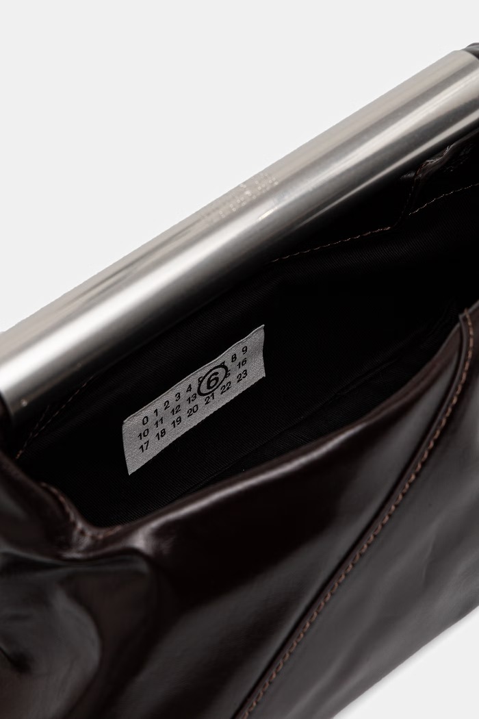 MM6 Maison Margiela torebka bagietka damska skórzana SB6WD0046.P7560 brązowy