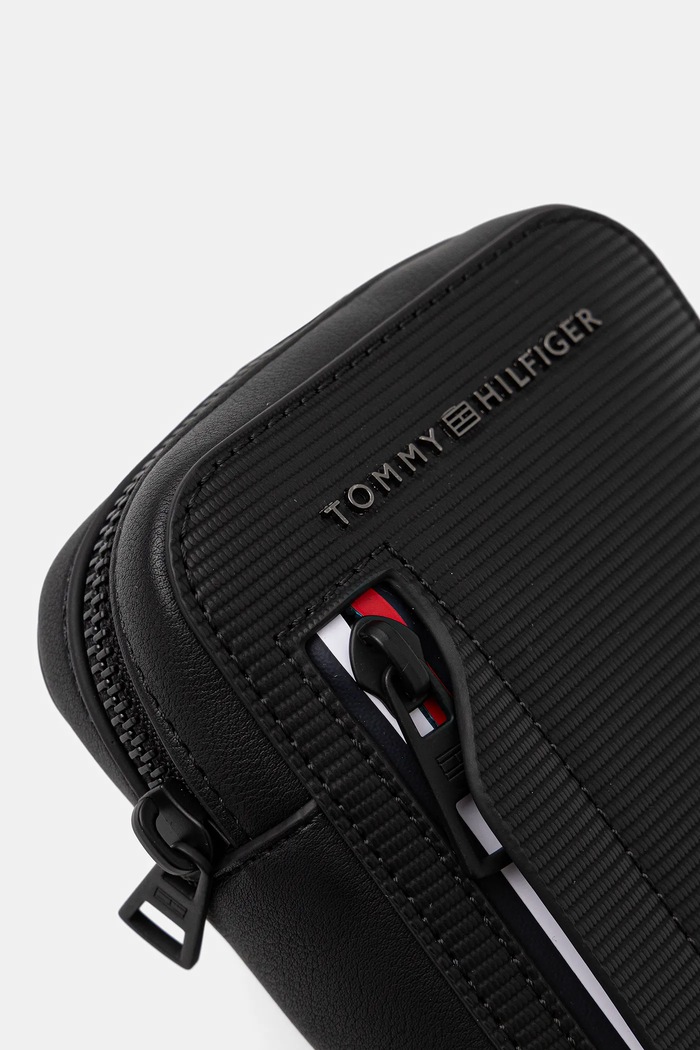 Torba Tommy Hilfiger crna AM0AM14021