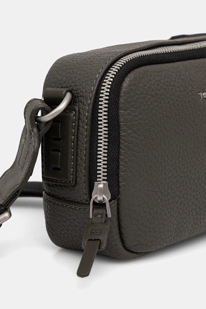 Tommy Hilfiger saszetka skórzana zielony AM0AM14022