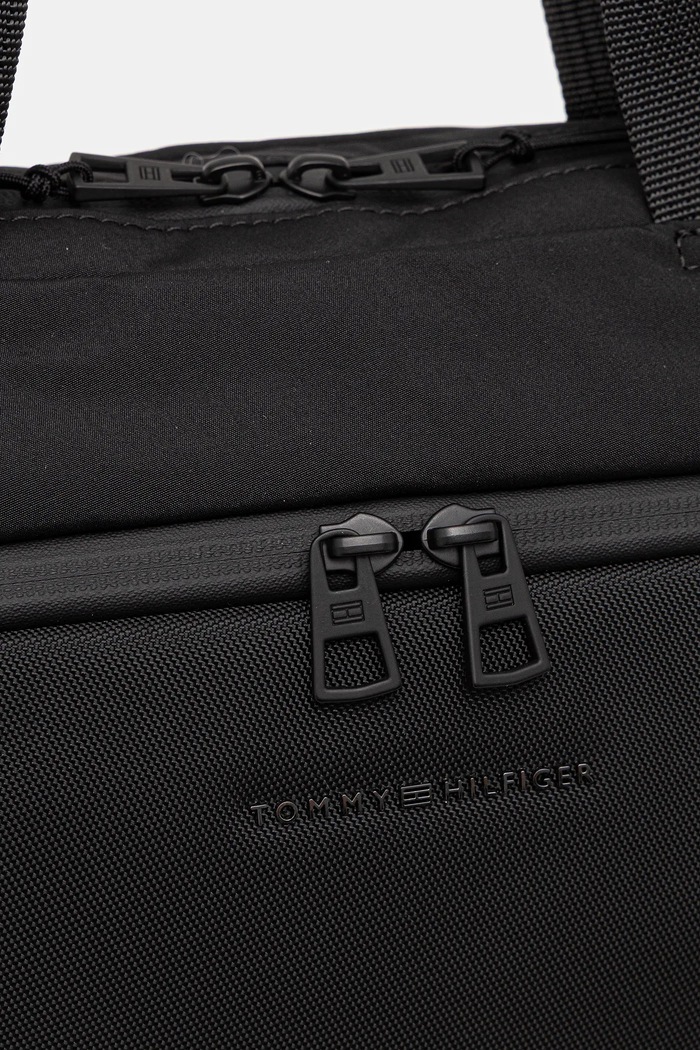 Tommy Hilfiger geantă 51 x 42 x 5 cm negru AM0AM14036