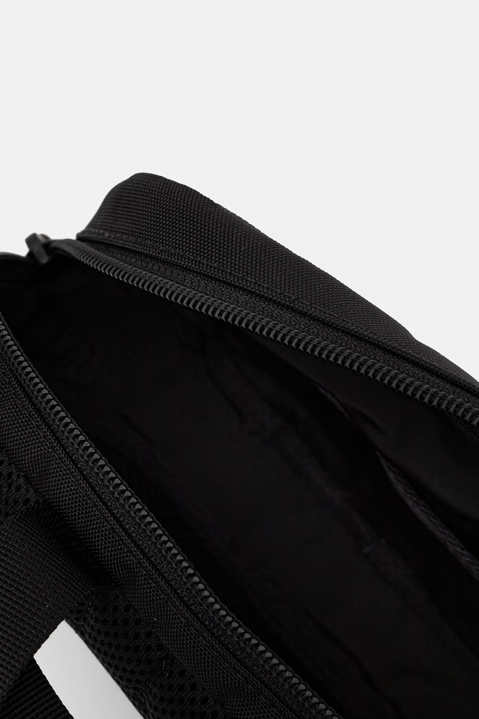 Ľadvinka Kenzo FG55SA207F20 čierna