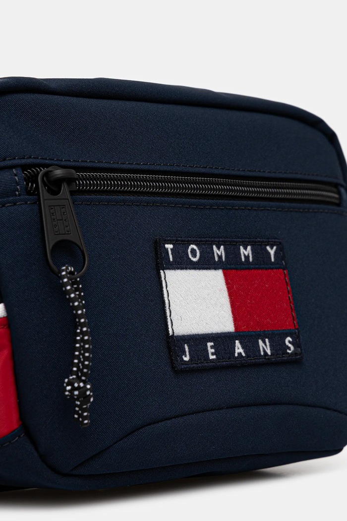 Taštička Tommy Jeans námořnická modř AM0AM13872