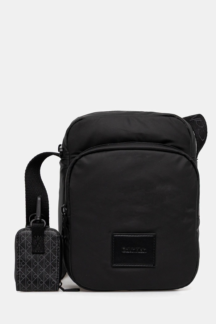Calvin Klein saszetka nie mieści A4 czarny LV04D3200G
