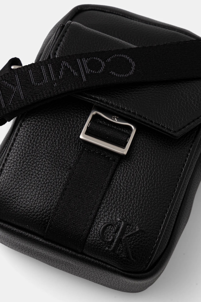 Calvin Klein taštička pánská z imitace kůže černá LV04D3281G