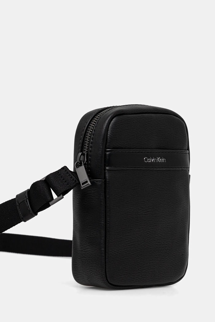 Calvin Klein saszetka LV04D3322G czarny SS26