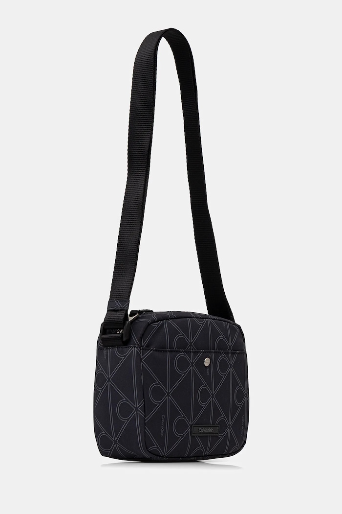 Taštička Calvin Klein LV04D3350G černá SS26