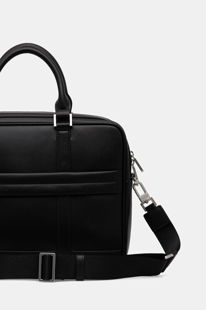 Kiegészítők Karl Lagerfeld táska K/TRAVELLER B1M30289 fekete