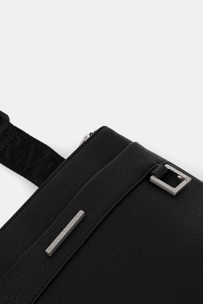 Torba Armani Exchange crna XM002039.AF19931