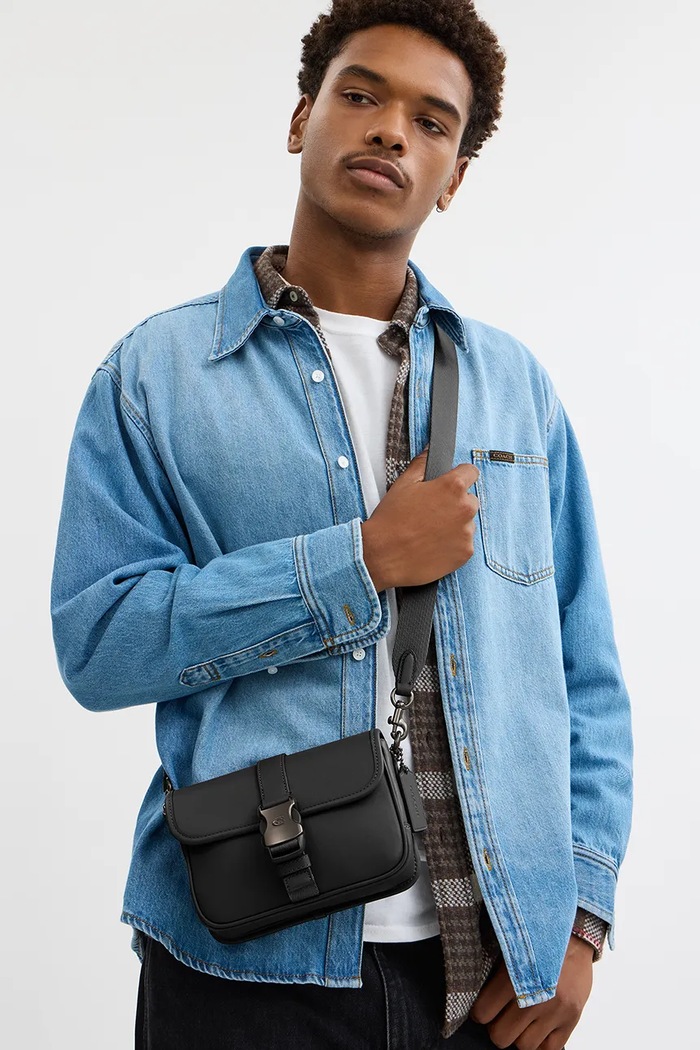 Coach bőr oldaltáska League Crossbody 19 CY989 fekete