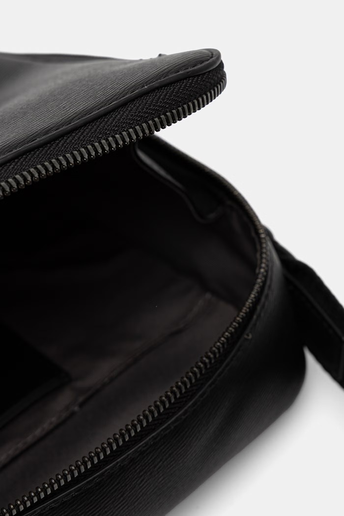 Calvin Klein pánská taška přes rameno z imitace kůže LV04D3293G černá