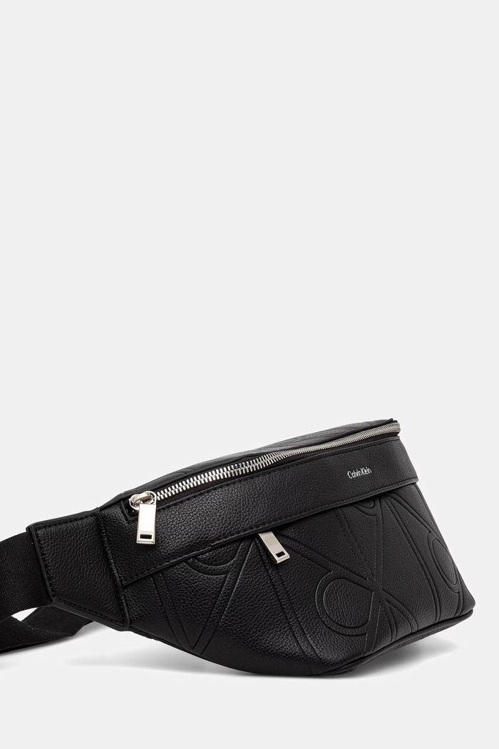 Calvin Klein ľadvinka pánska z imitácie kože LV04D3332G čierna SS26