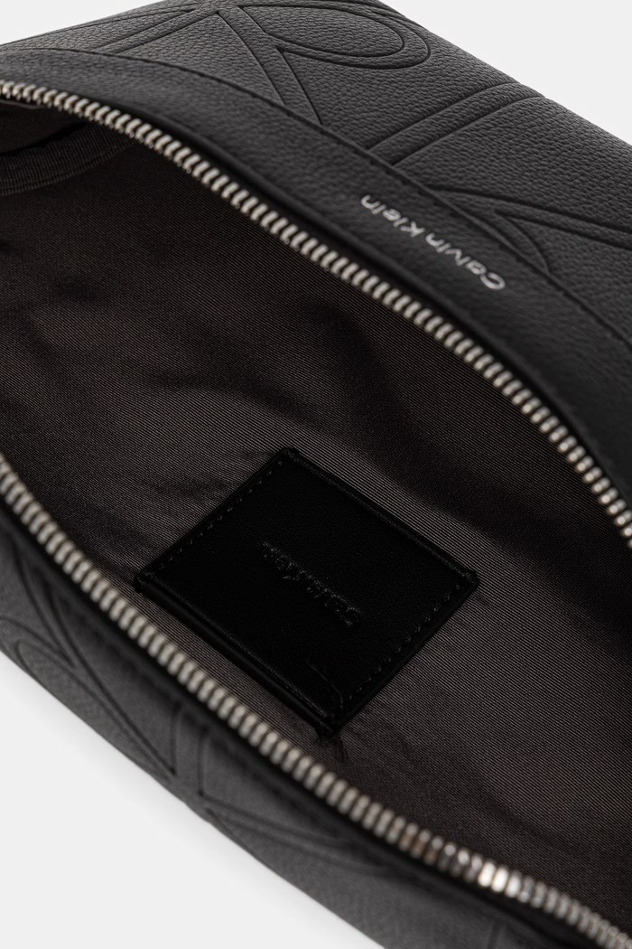Calvin Klein ľadvinka pánska z imitácie kože čierna LV04D3332G