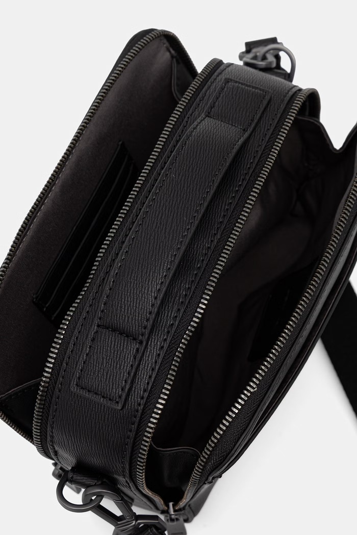 Calvin Klein borsetă pentru bărbați, cu imitație de piele LV04D3291G negru