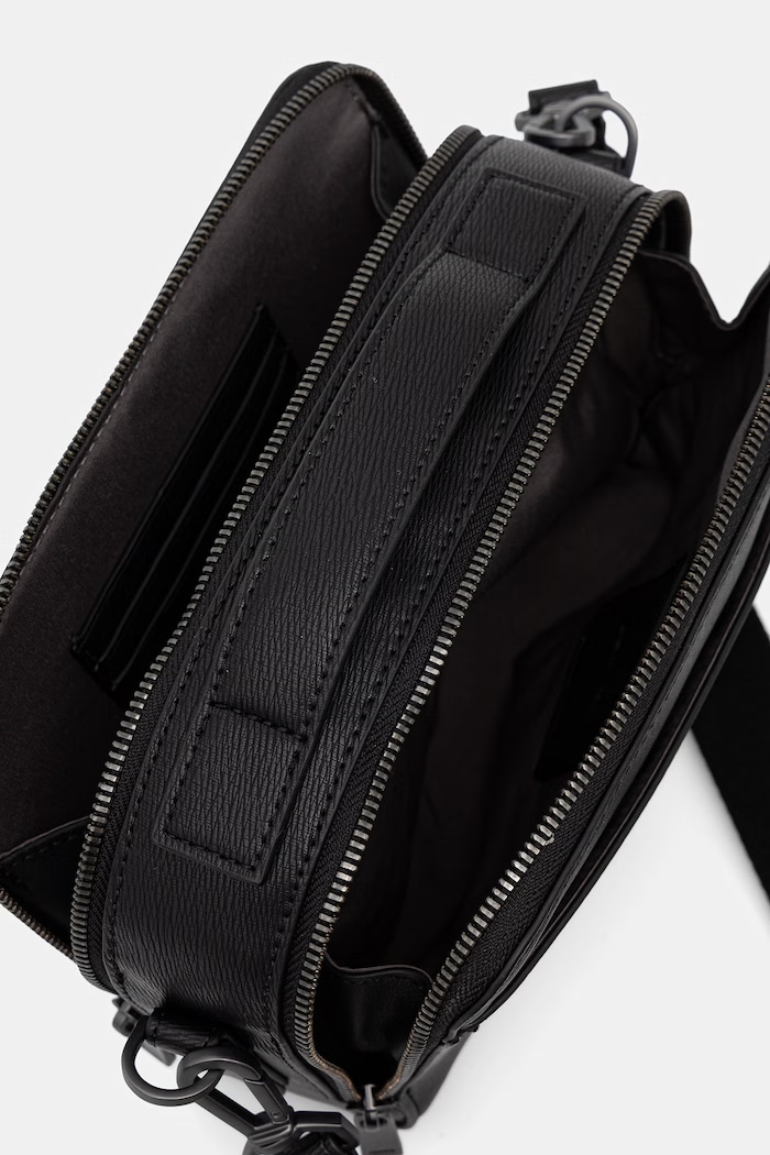 Calvin Klein borsetă pentru bărbați, cu imitație de piele LV04D3291G negru