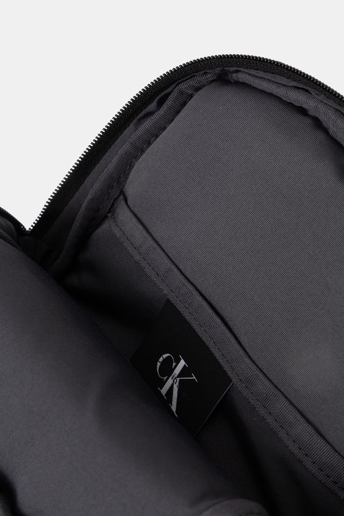 Calvin Klein borsetă de umăr pentru bărbați LV04D3300G negru