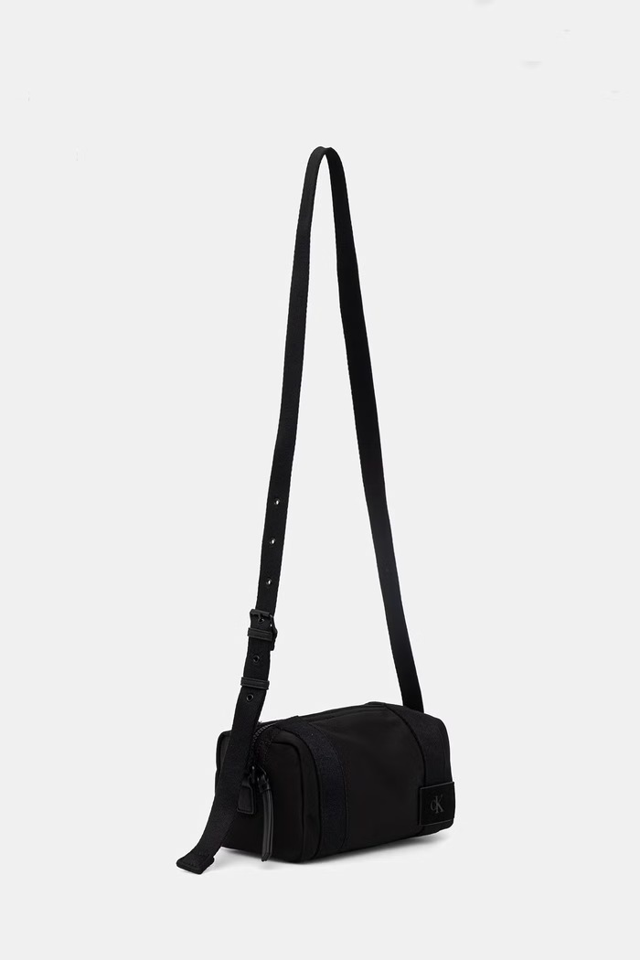 Calvin Klein vrecko pánske LV04D3365G čierna SS26