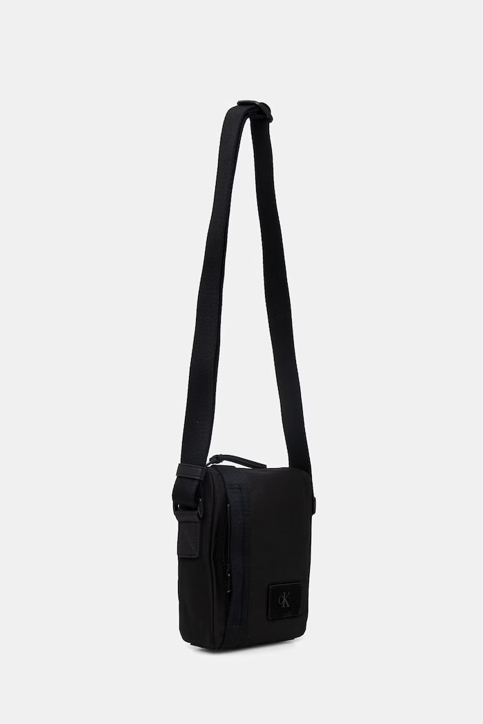 Calvin Klein vrecko pánske LV04D3366G čierna SS26