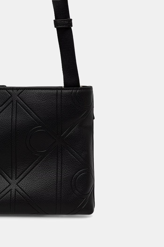 Doplnky Calvin Klein vrecko pánske z imitácie kože LV04D3370G čierna