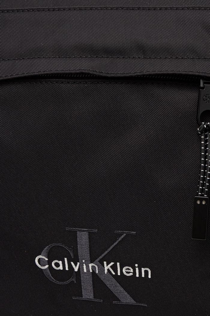 Calvin Klein geantă pentru bărbați negru LV04D3413G