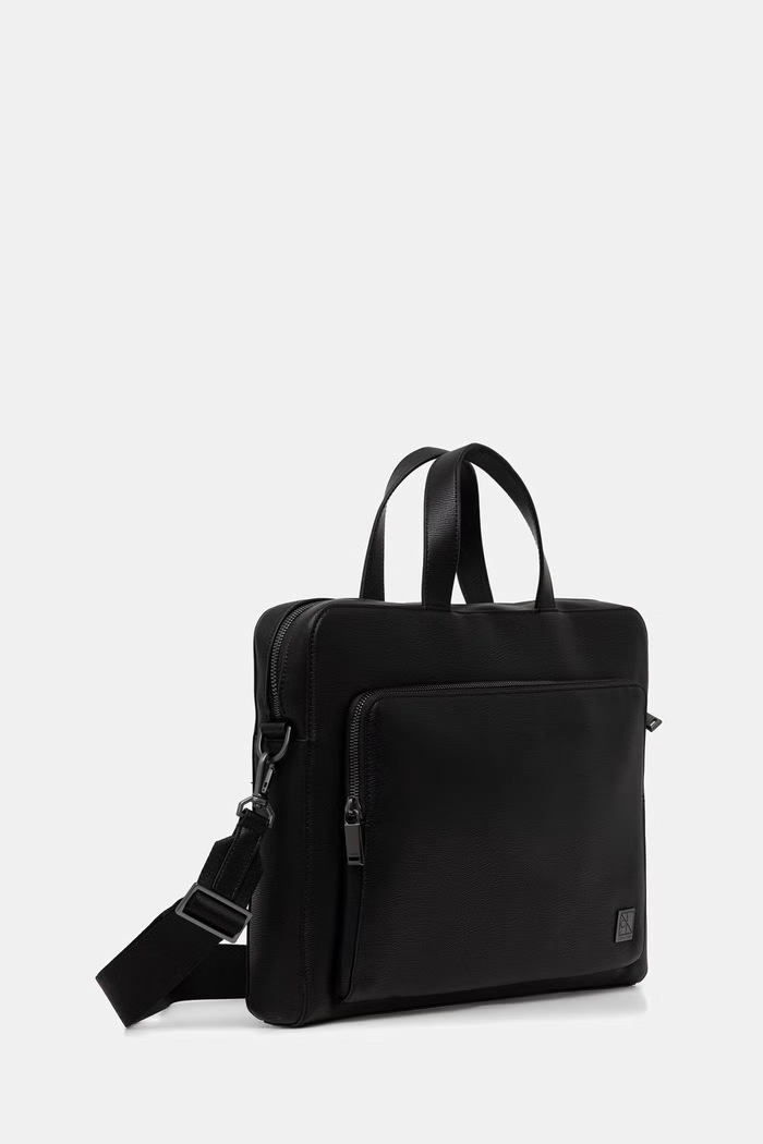 Calvin Klein aktovka pánska z imitácie kože LV04D3290G čierna SS26
