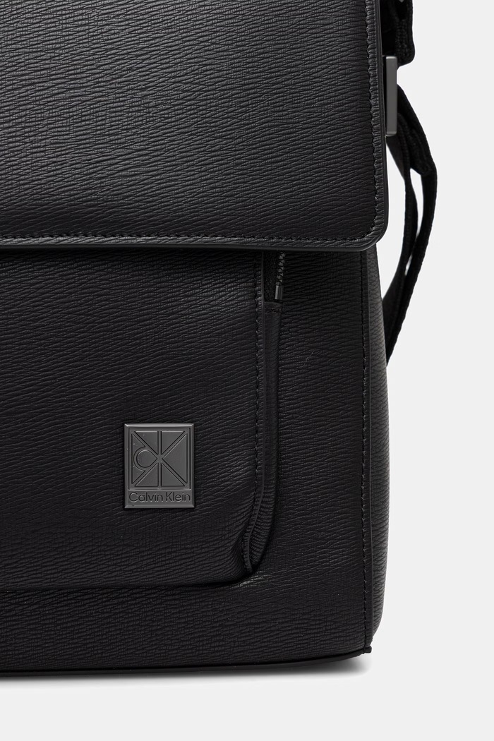 Calvin Klein geantă pentru bărbați negru LV04D3299G