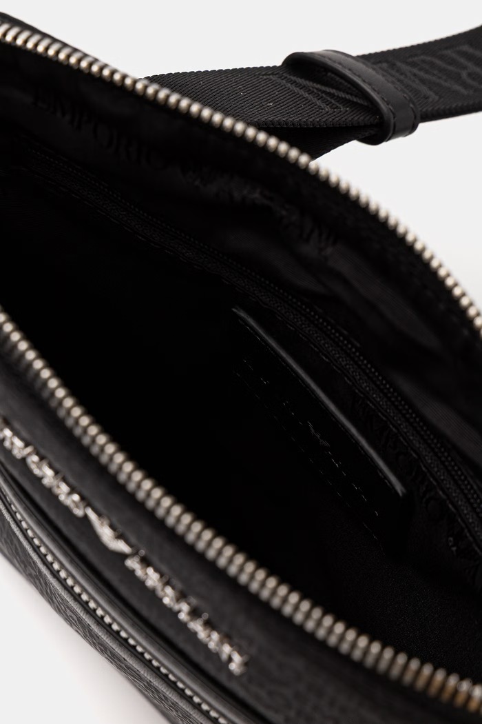 Malá taška Emporio Armani EM005400.AF14637 čierna