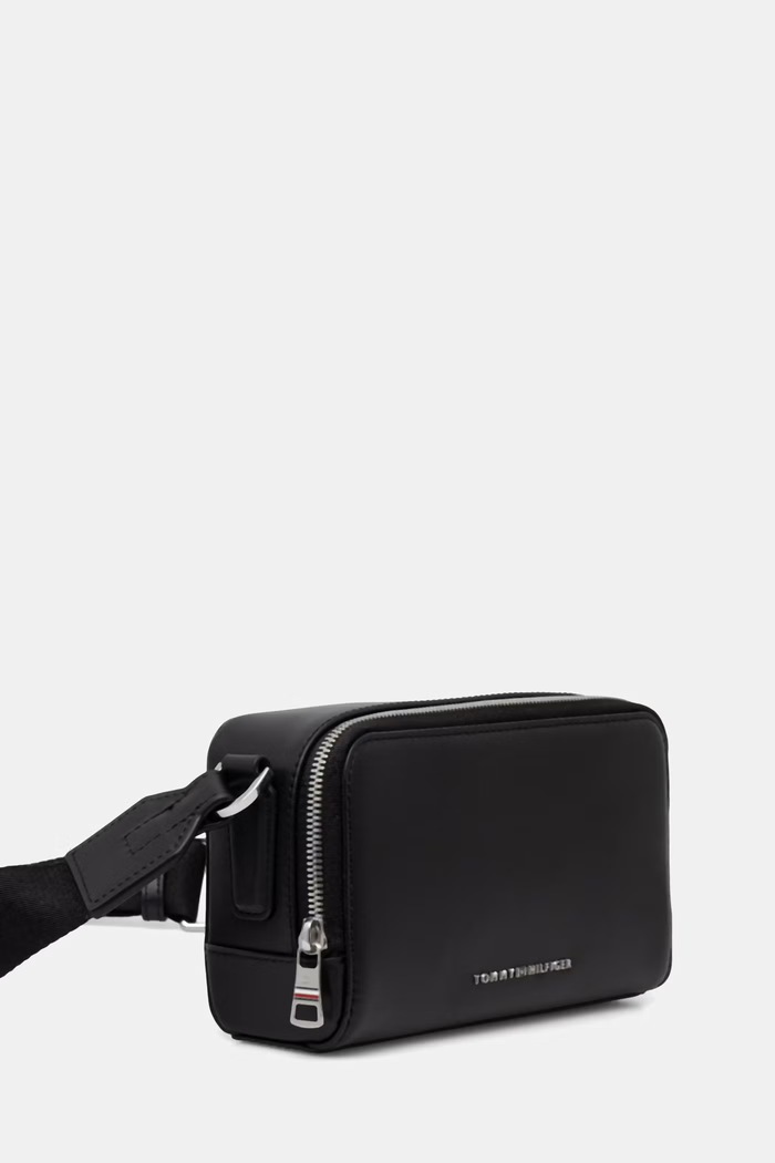 Tommy Hilfiger férfi bőr tasak AM0AM14164 fekete SS26
