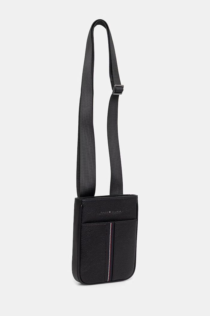 Tommy Hilfiger torbica za čez ramo moška iz umetnega usnja AM0AM14169 črna SS26