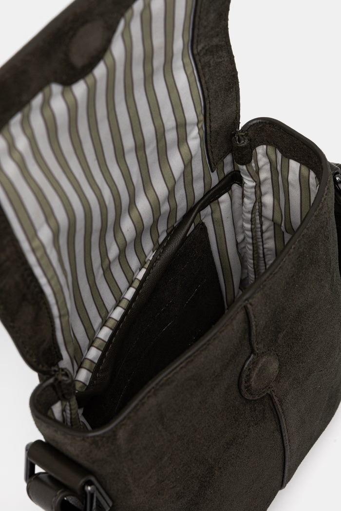 Tommy Hilfiger férfi velúrbőr tasak AM0AM14262 zöld