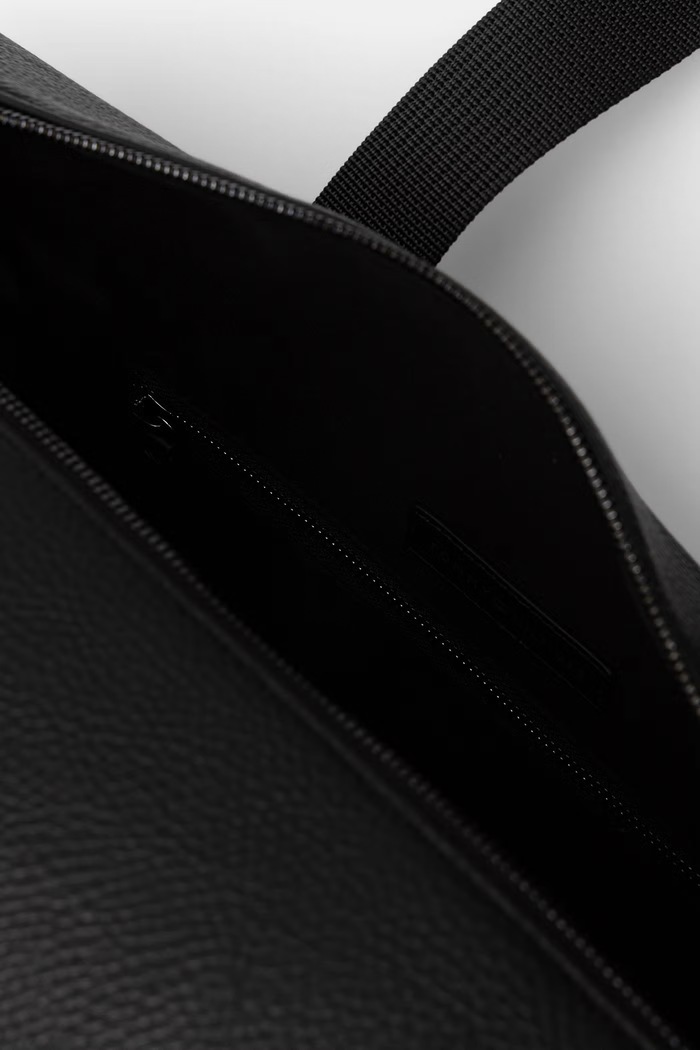 Tommy Hilfiger τσάντα ανδρική από απομίμηση δέρματος AM0AM14167 μαύρο