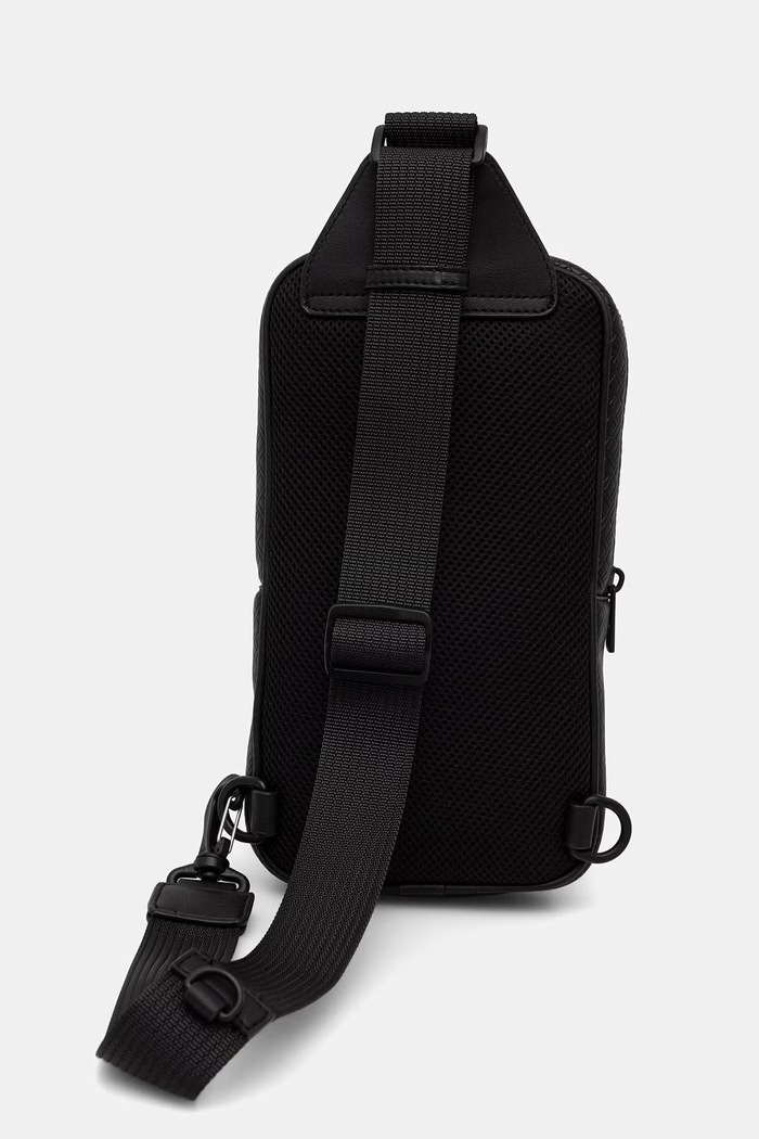 Αξεσουάρ Tommy Hilfiger σακίδιο ανδρικό από απομίμηση δέρματος AM0AM14191 μαύρο