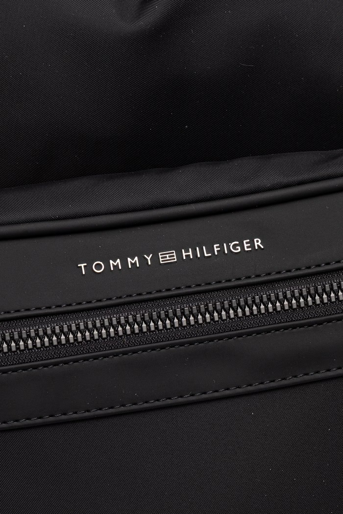 Tommy Hilfiger turistický ruksak dámsky čierna AM0AM14296