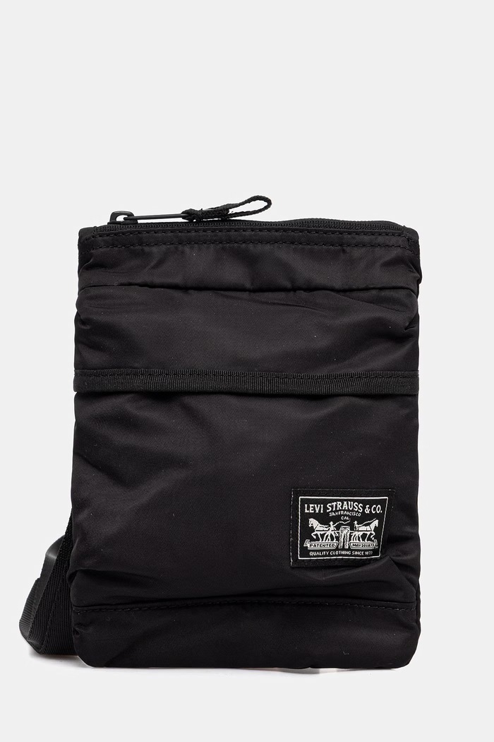 Malá taška Levi's MISSION BAY POUCH jednofarebný čierna 005CU