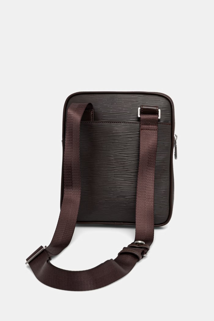 Doplnky Guess taška cez rameno pánska z imitácie kože MILANO HMMIPW.P6223 hnedá
