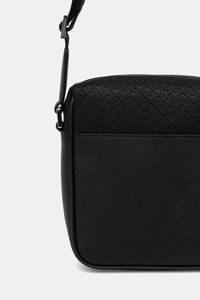 Accesorii BOSS borsetă de umăr pentru bărbați cu imitație de piele 50563718 negru