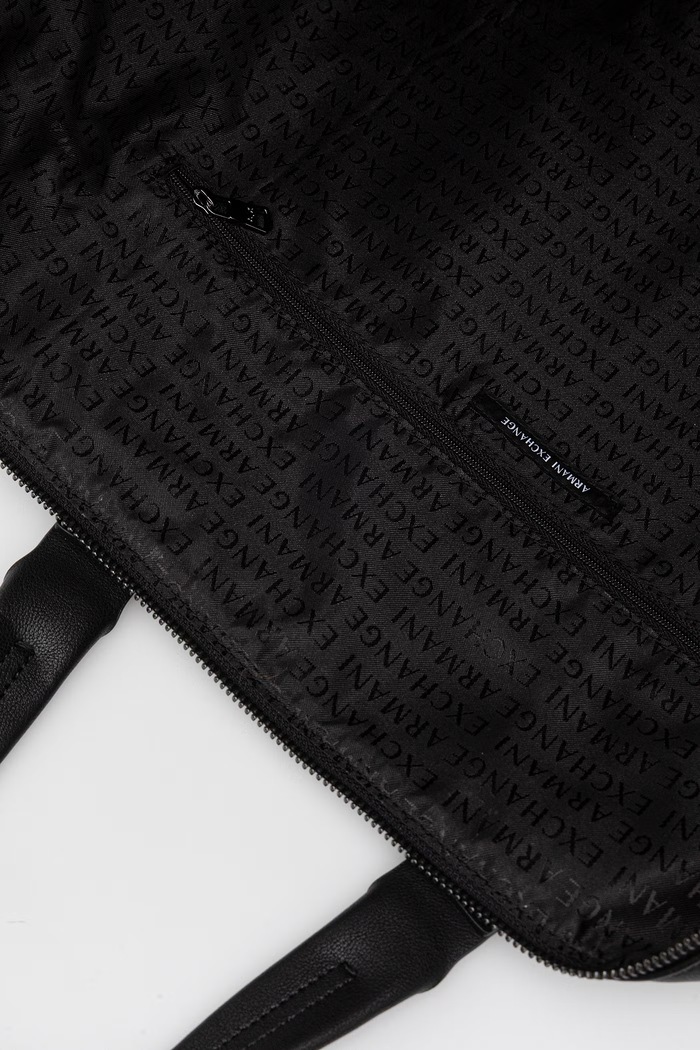 Armani Exchange moška torba XM002603.AF22653 črna