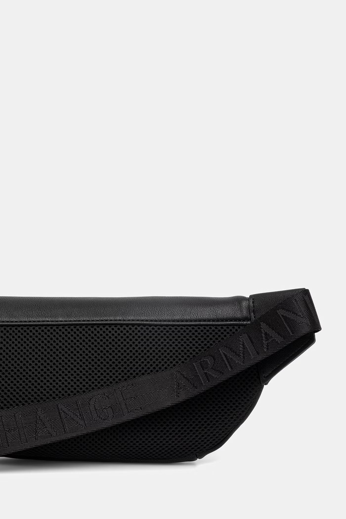 Dodaci Armani Exchange torba oko struka za muškarce XM002604.AF22653 crna