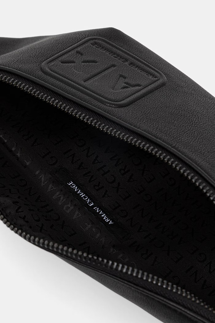 Armani Exchange torba oko struka za muškarce XM002604.AF22653 crna