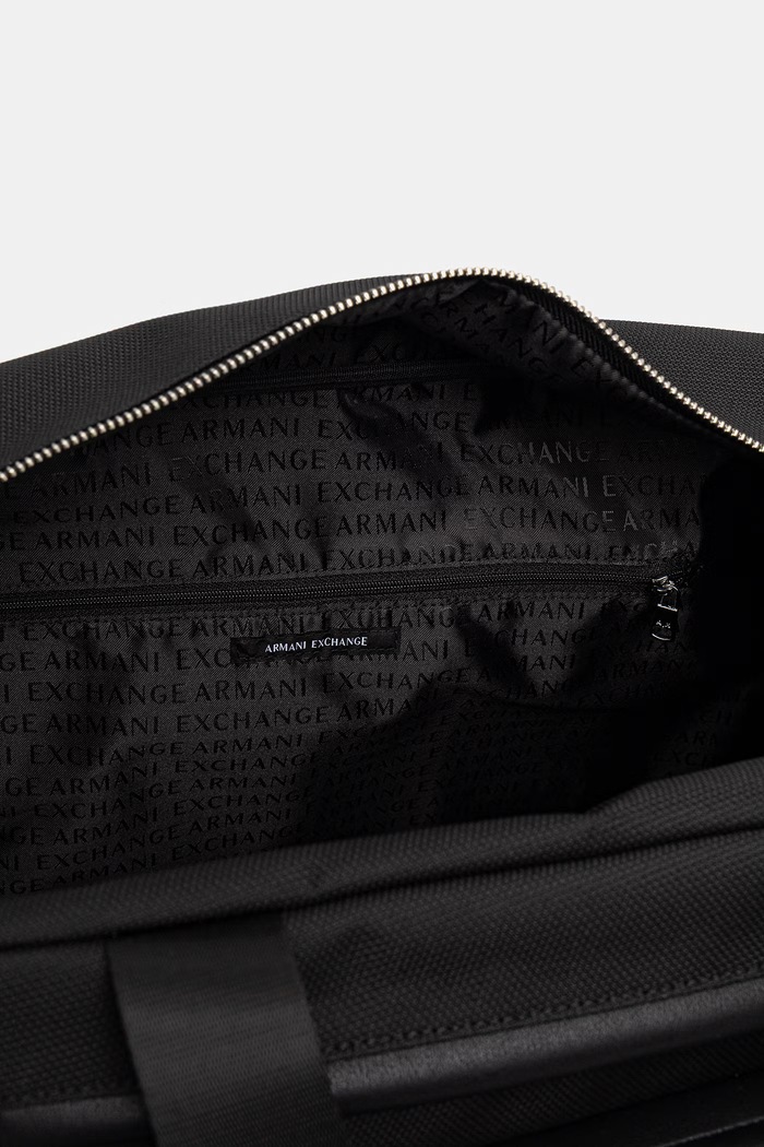 Armani Exchange geantă pentru bărbați XM002649.AF22656 negru