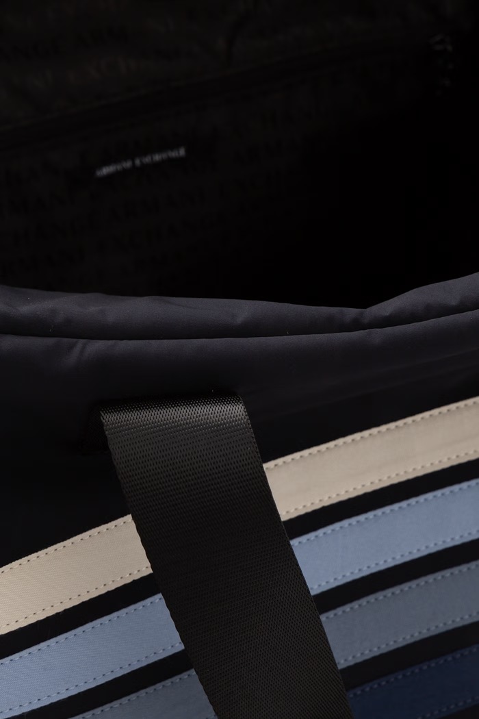 Armani Exchange geantă de călătorie pentru bărbați XM002833.AF24981 bleumarin