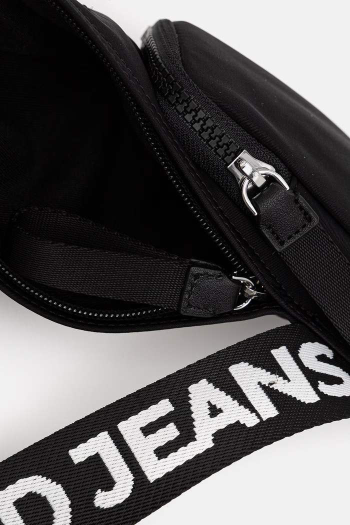 Karl Lagerfeld Jeans vrecko pánske B2M30245 čierna