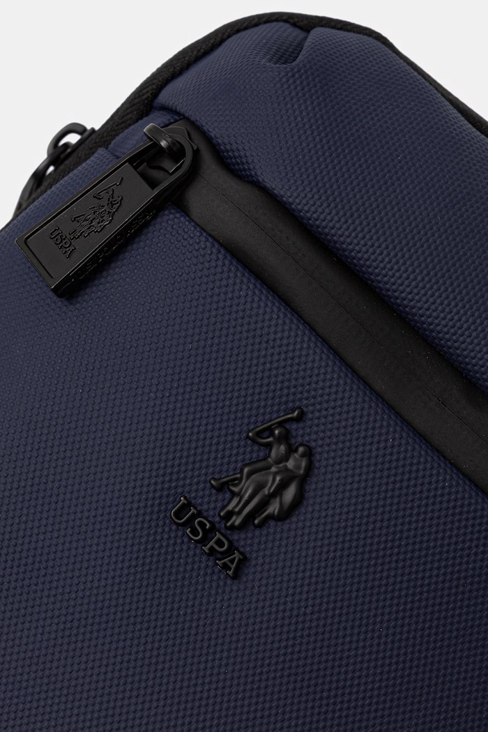 U.S. Polo Assn. táska ARROWHEAD sötétkék BEUA38741MPO