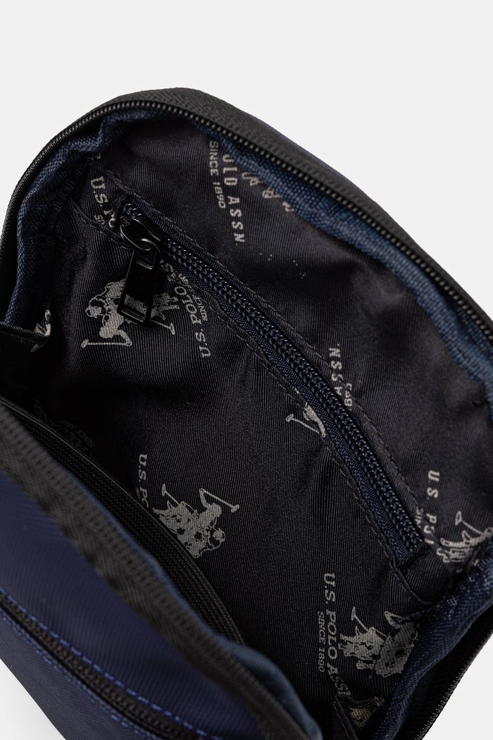 U.S. Polo Assn. táska ARROWHEAD BEUA38741MPO sötétkék