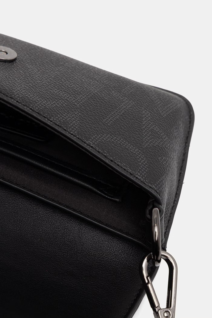 Valentino Bags férfi övtáska KING RE fekete VBS9RQ40
